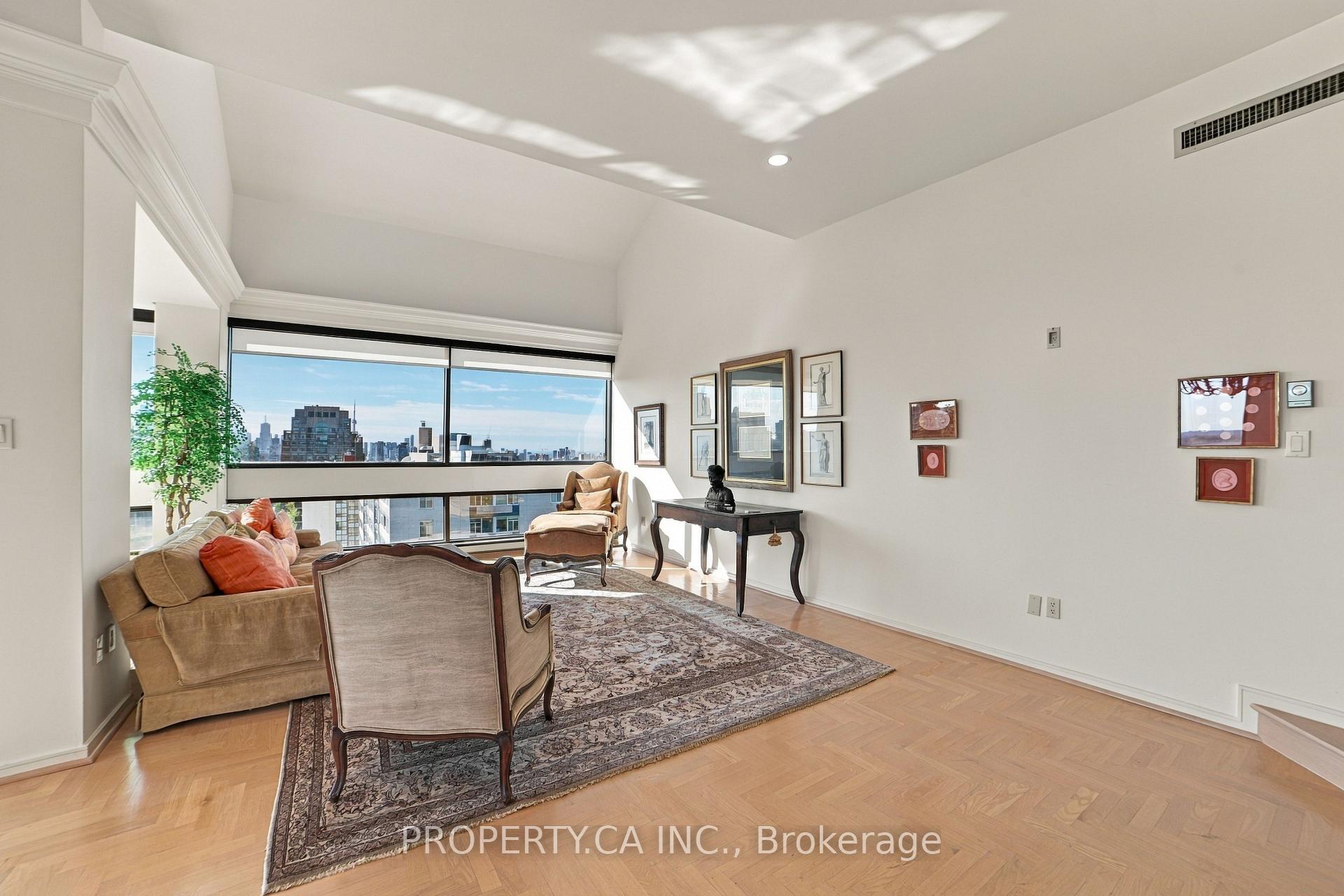 150 Heath Street 1402, Toronto Unit: 1402