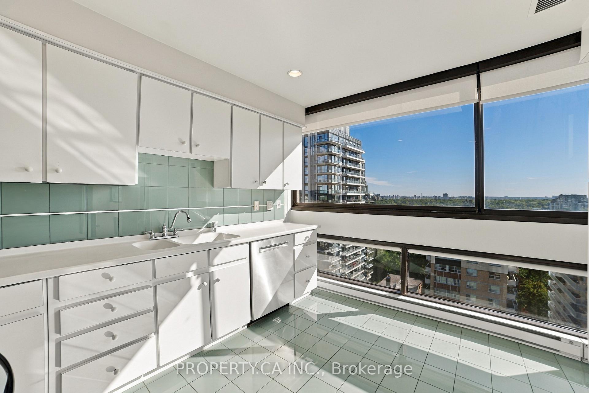150 Heath Street 1402, Toronto Unit: 1402