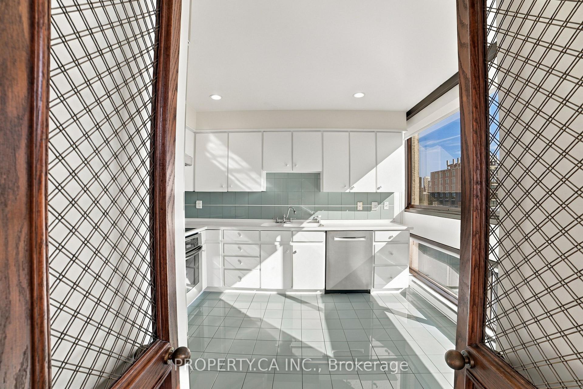 150 Heath Street 1402, Toronto Unit: 1402
