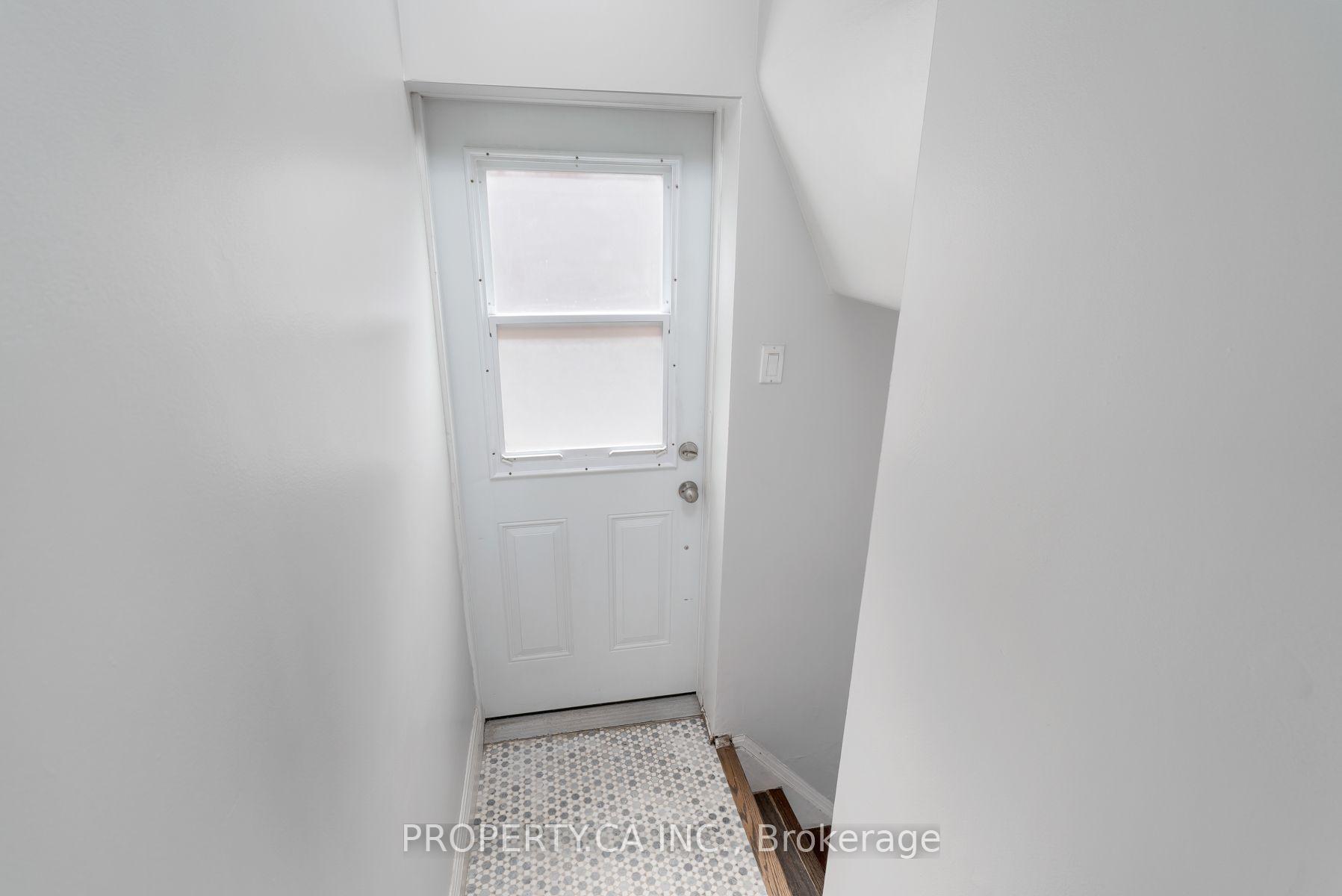 573 Northcliffe Boulevard, Toronto