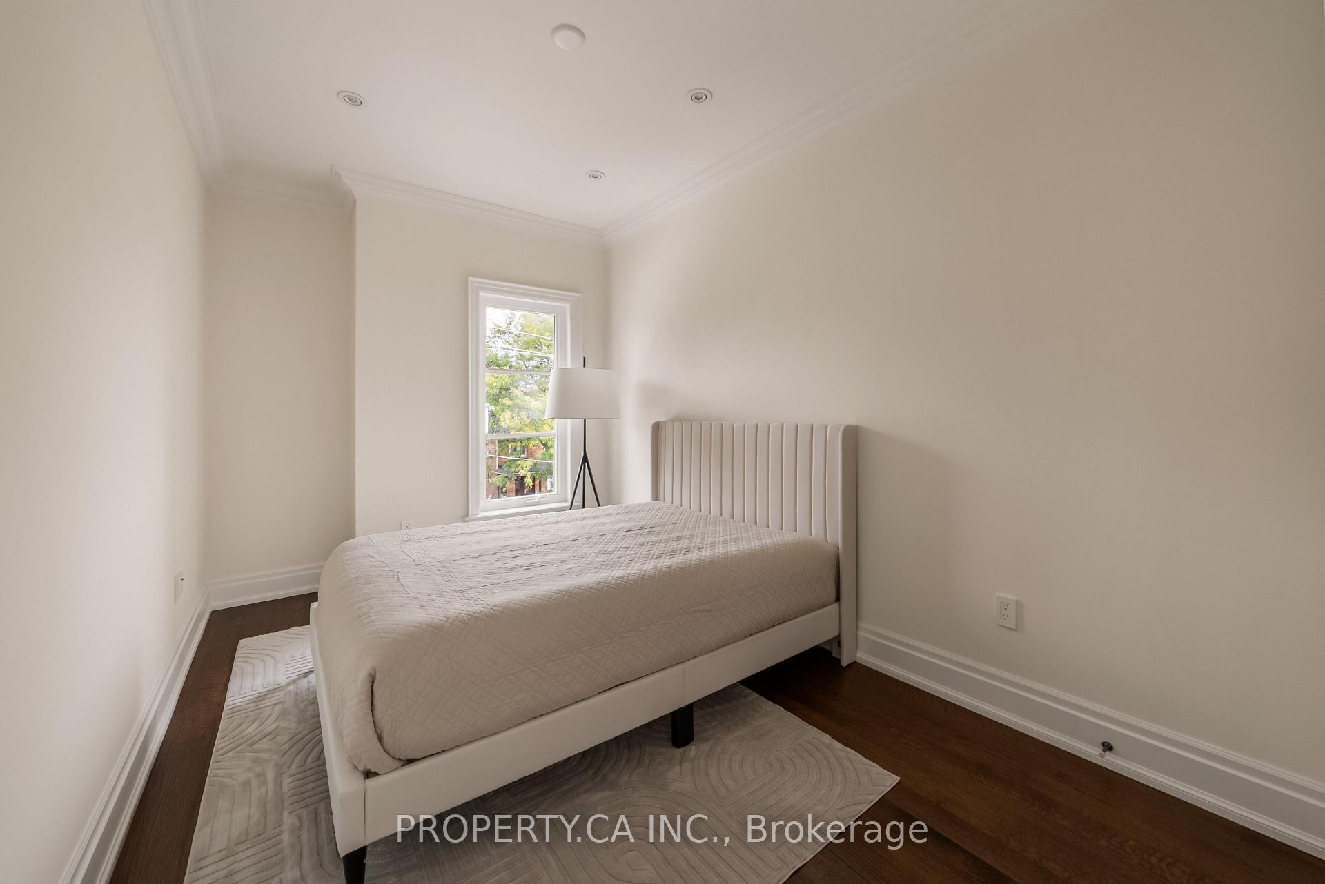 175 Snowdon Avenue, Toronto