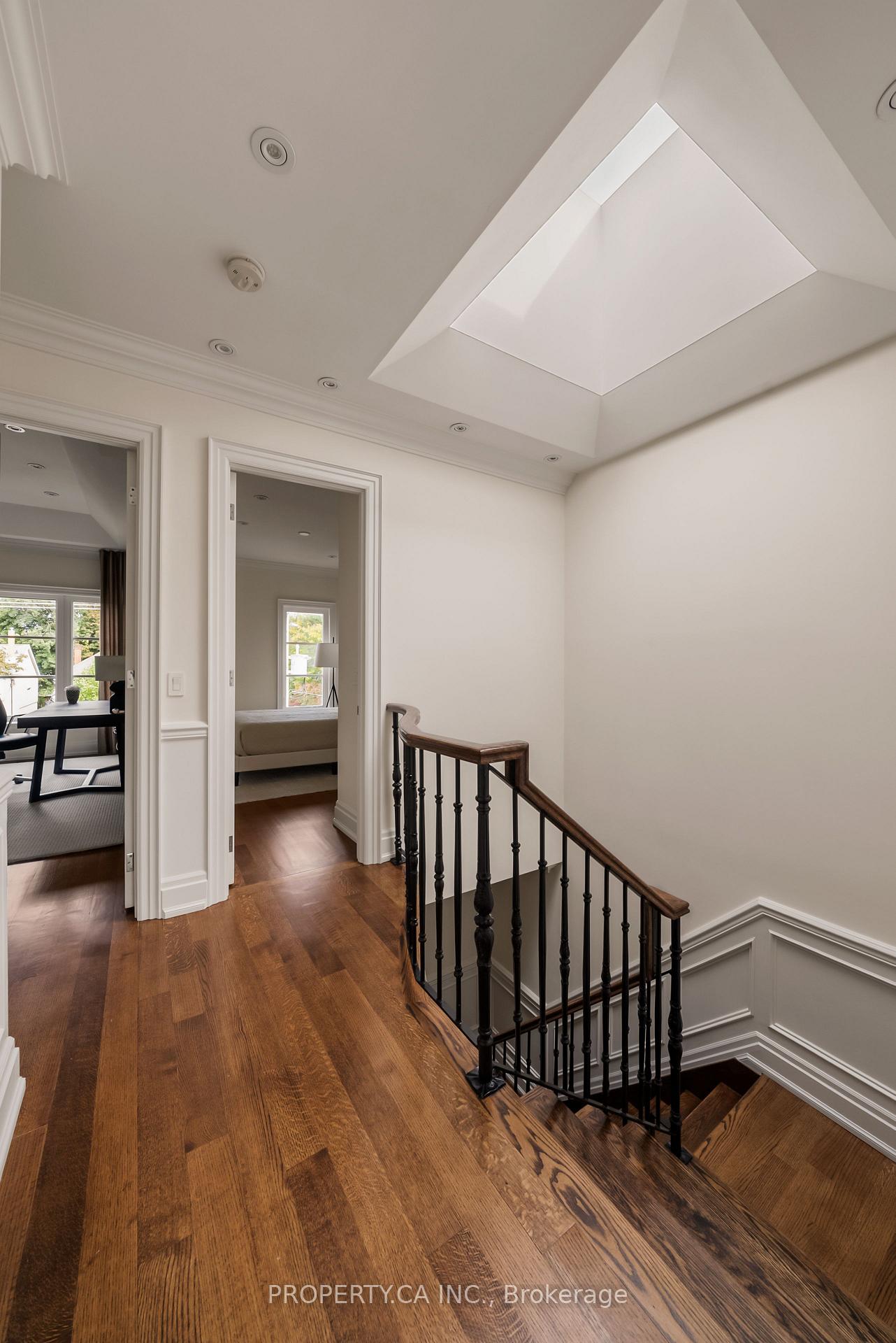 175 Snowdon Avenue, Toronto