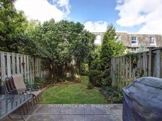 50 Wild Briarway, Toronto