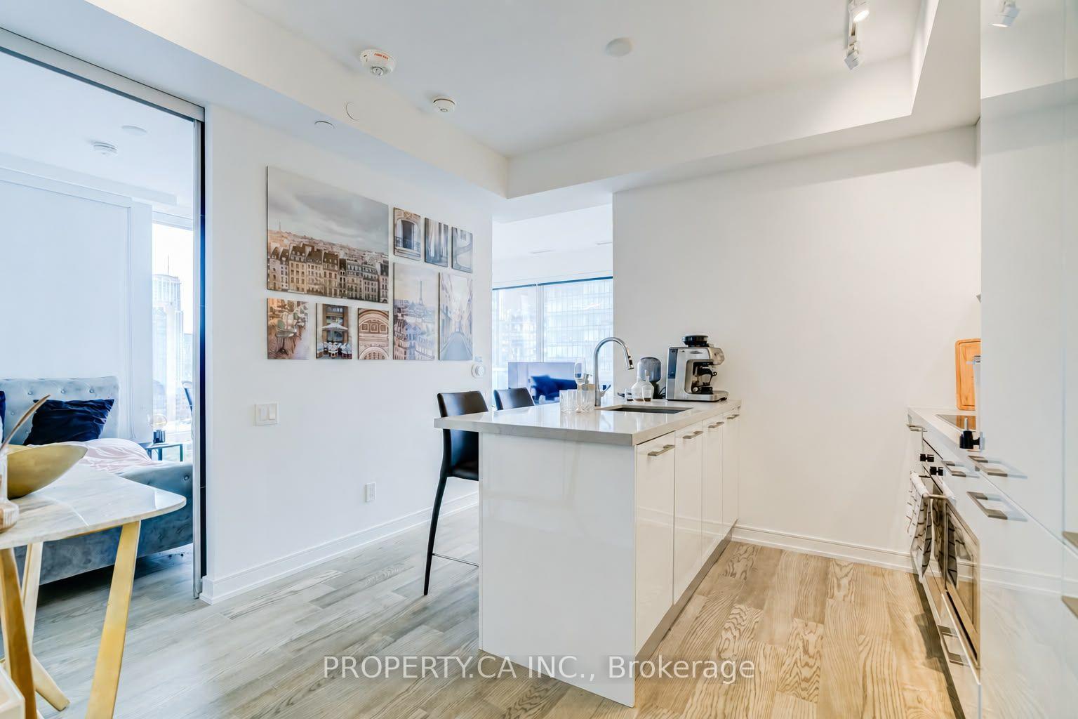 3 Gloucester Street 1709, Toronto Unit: 1709