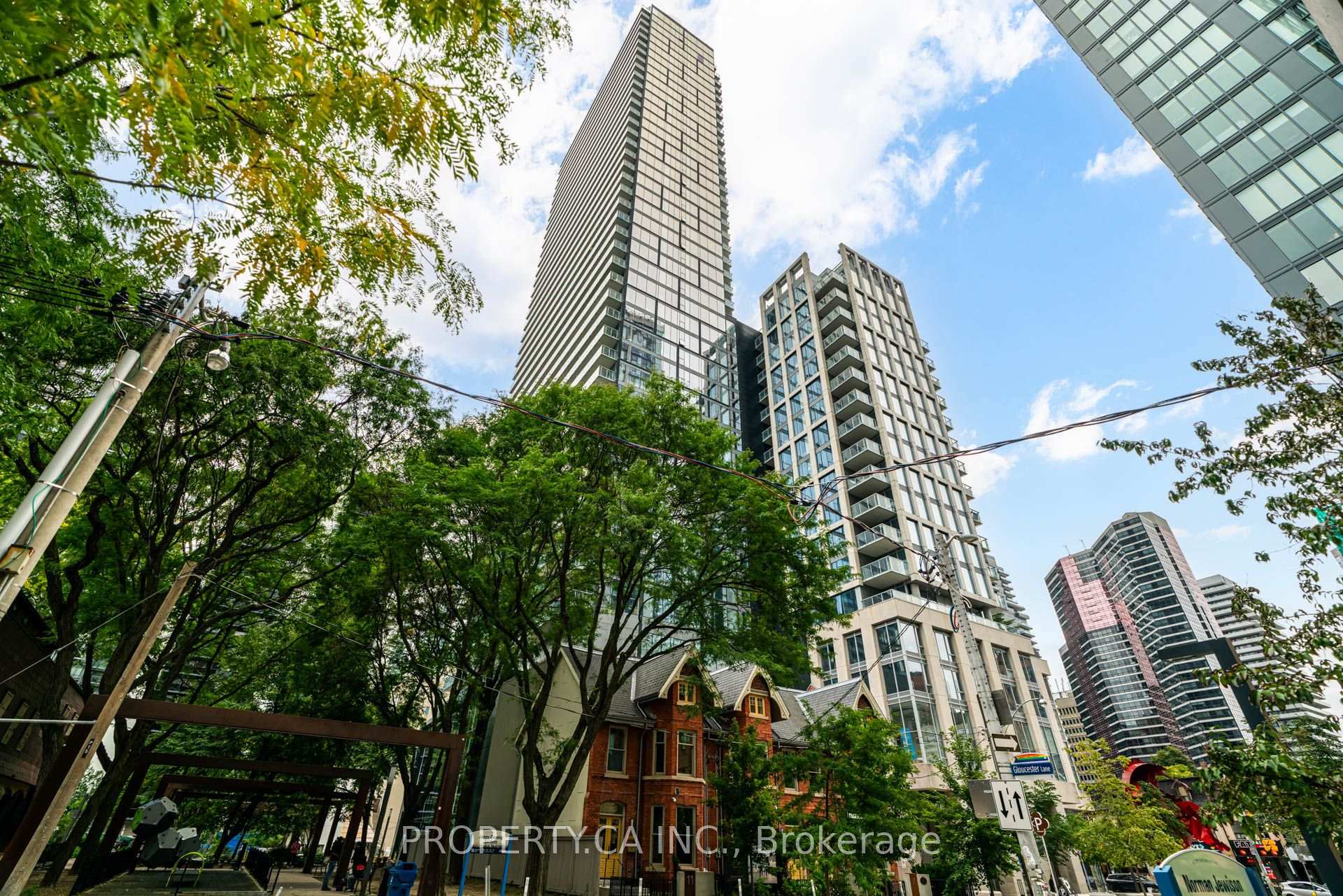 3 Gloucester Street 1709, Toronto Unit: 1709