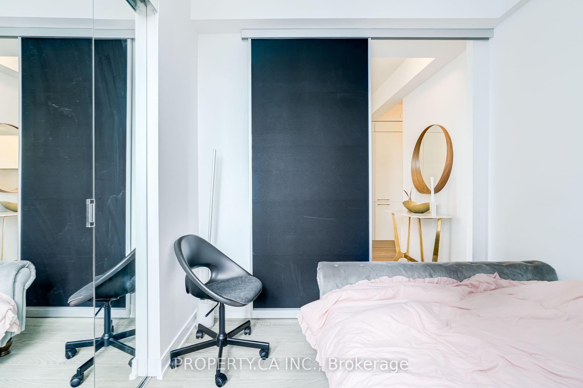 3 Gloucester Street 1709, Toronto Unit: 1709