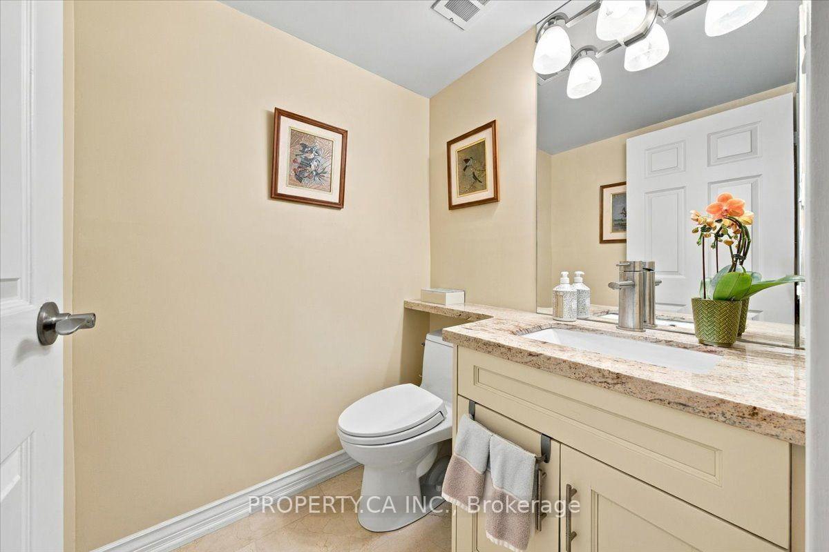 30 Church Street 602, Toronto Unit: 602