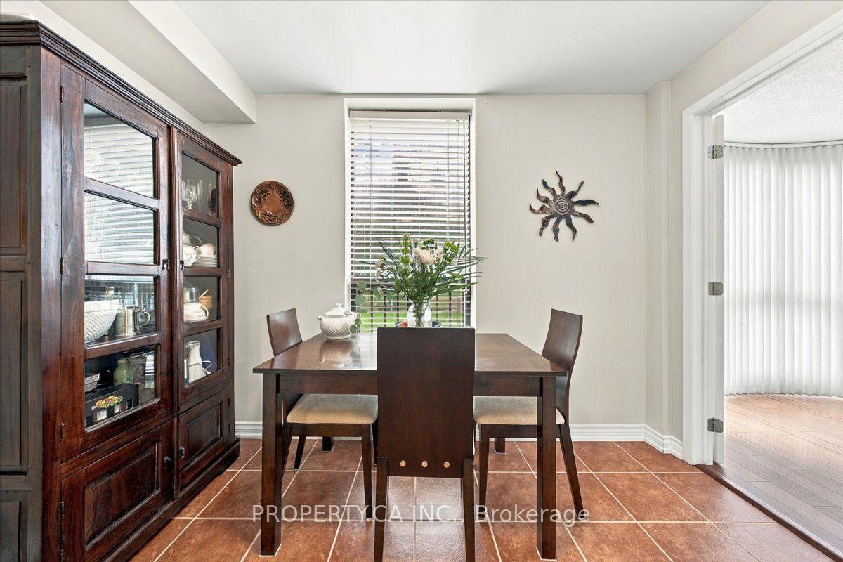 30 Church Street 602, Toronto Unit: 602