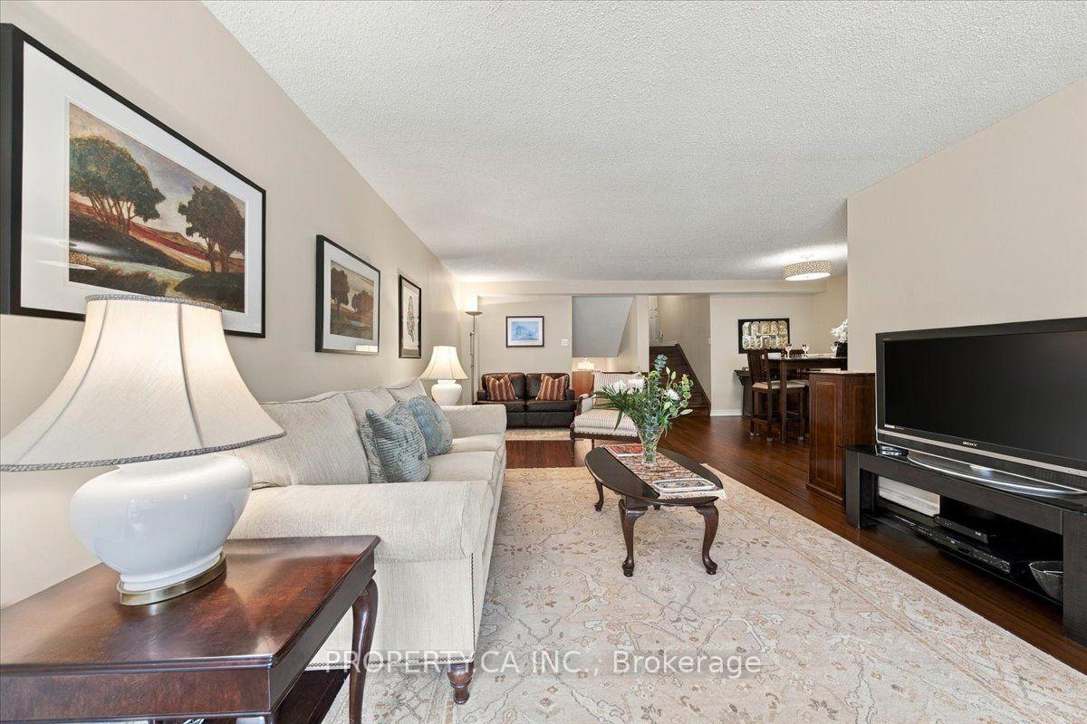 30 Church Street 602, Toronto Unit: 602