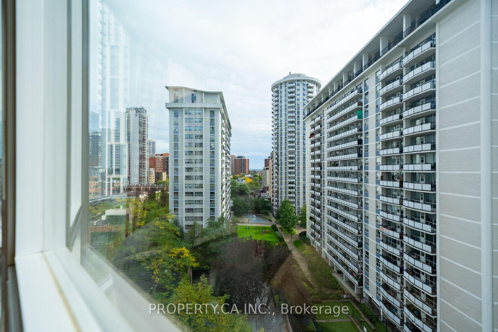 25 Maitland Street W 1001, Toronto Unit: 1001