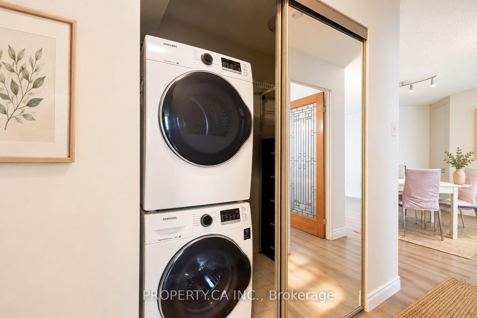 25 Maitland Street W 1001, Toronto Unit: 1001