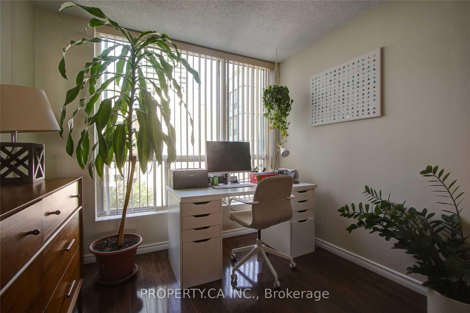 92 King Street E 606, Toronto Unit: 606
