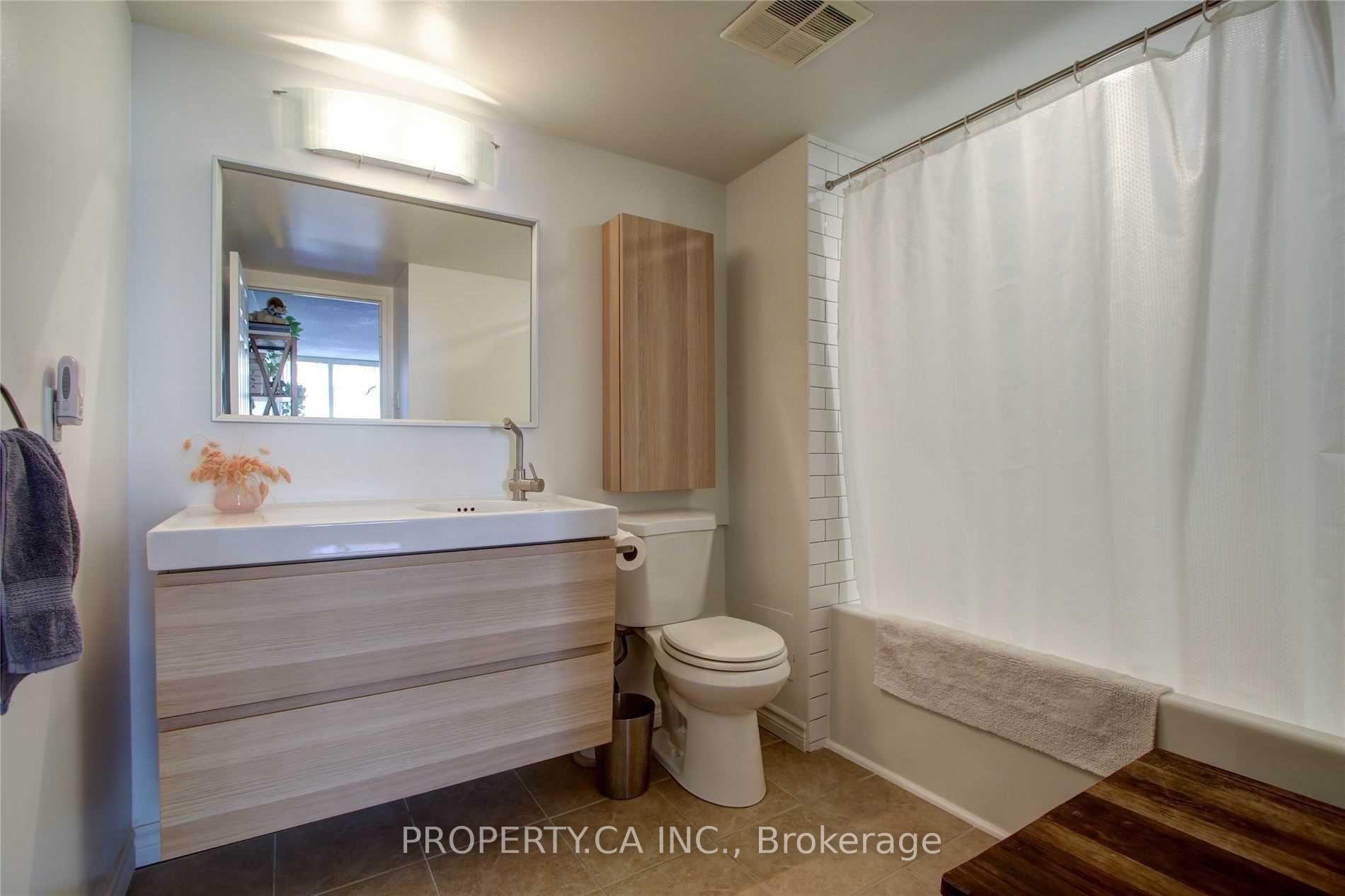 92 King Street E 606, Toronto Unit: 606