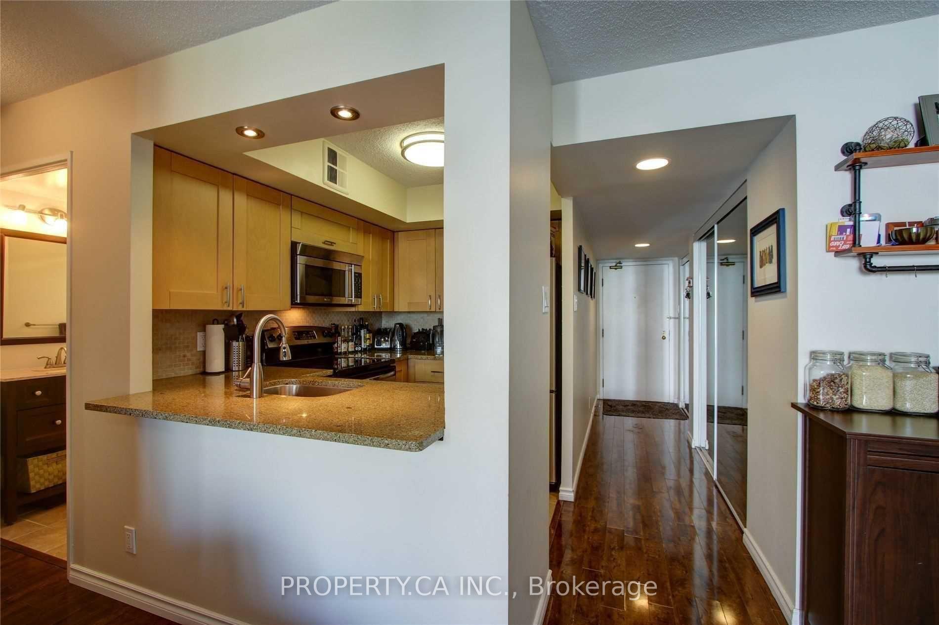 92 King Street E 606, Toronto Unit: 606
