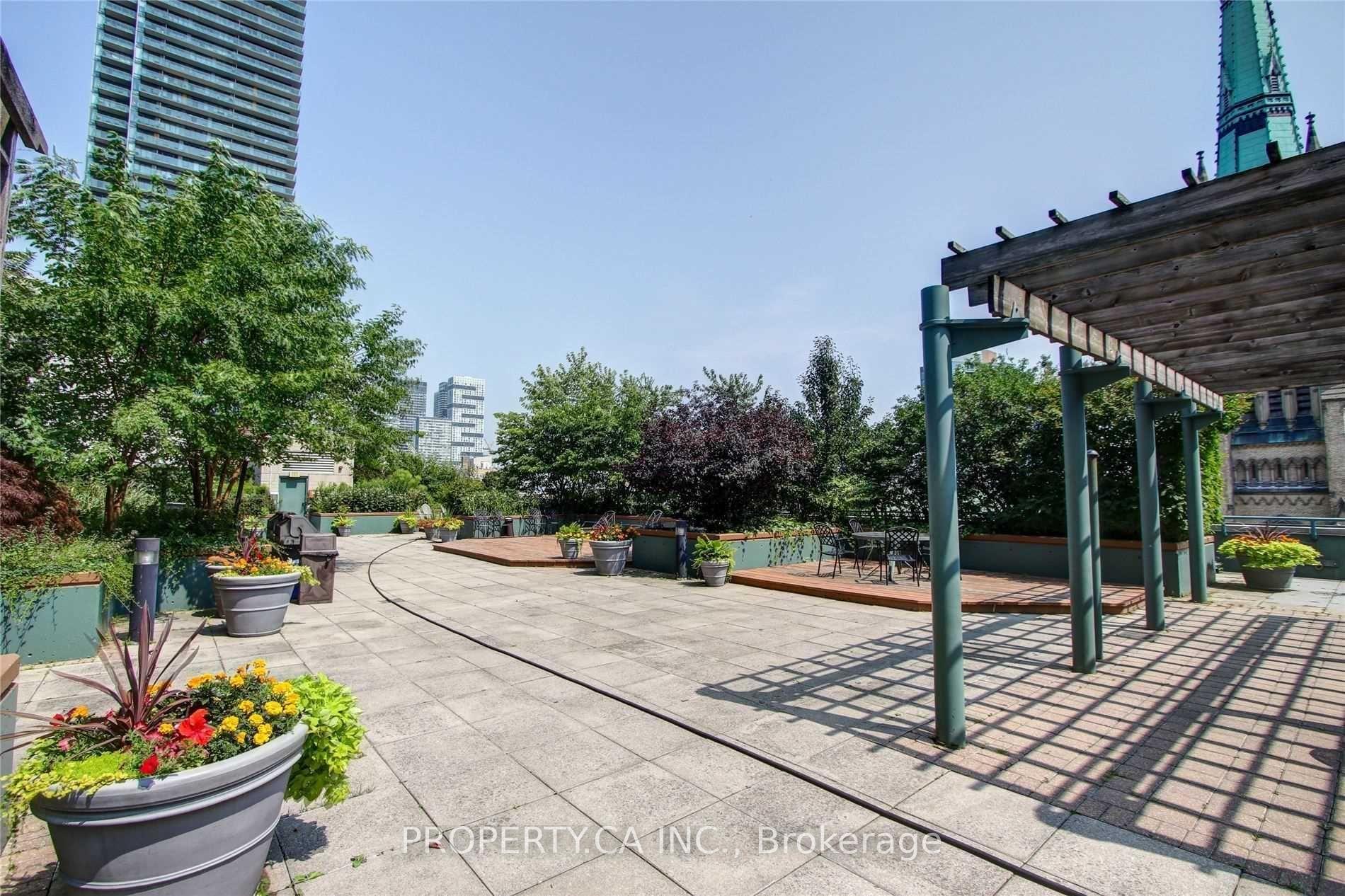 92 King Street E 606, Toronto Unit: 606