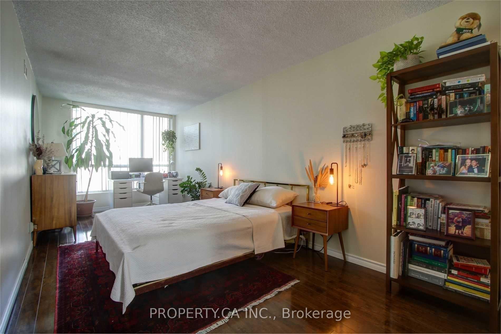 92 King Street E 606, Toronto Unit: 606