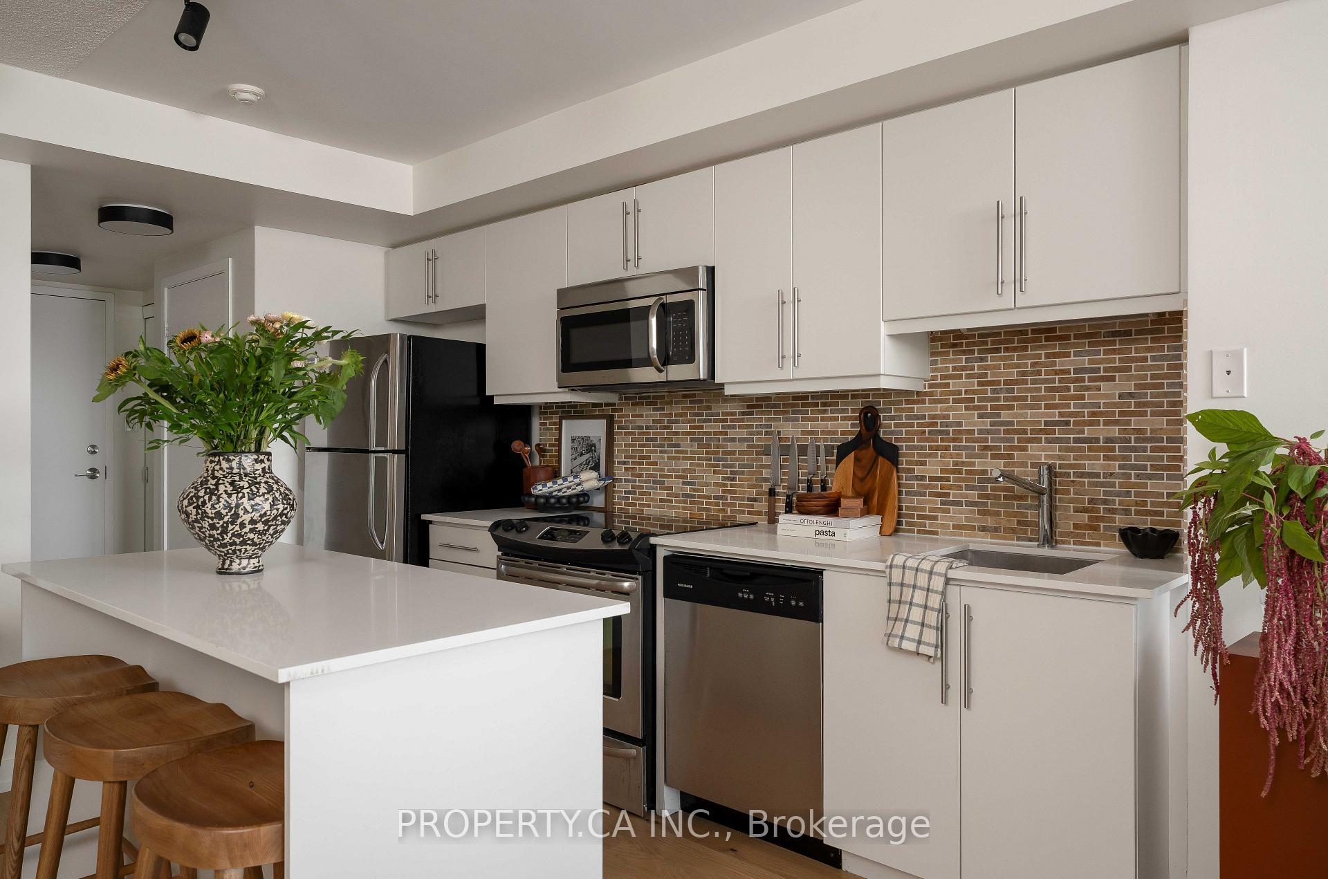 1171 Queen Street W 413, Toronto Unit: 413