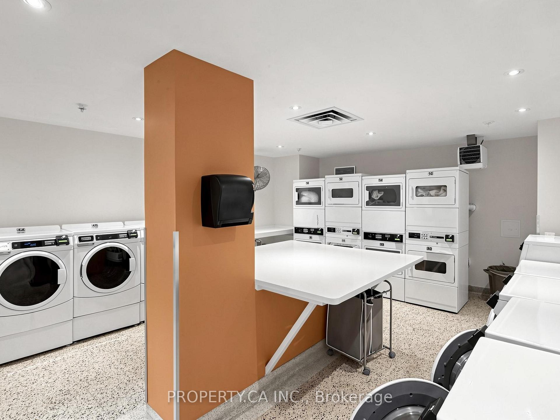 40 Homewood Avenue 316, Toronto Unit: 316
