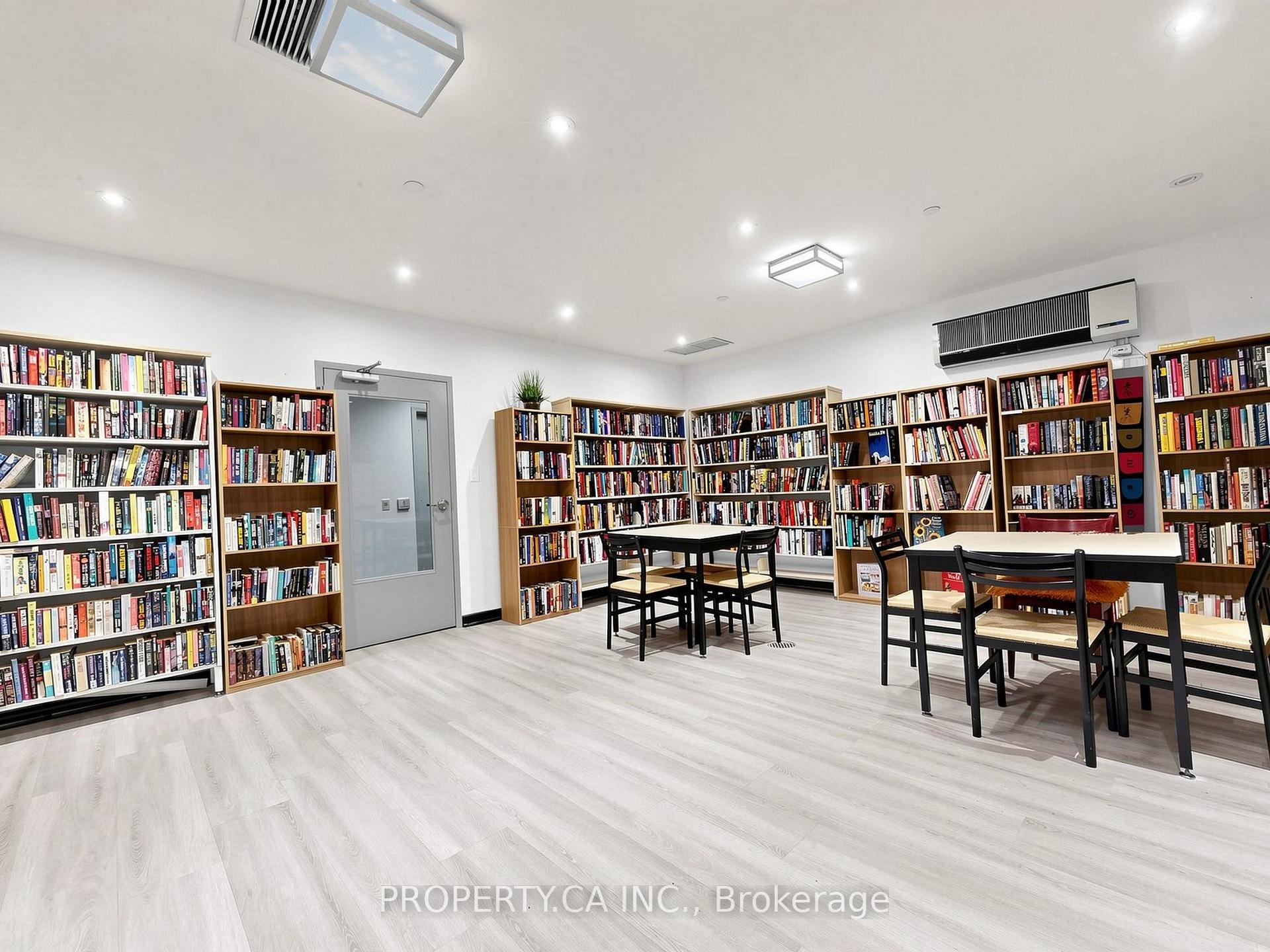 40 Homewood Avenue 316, Toronto Unit: 316