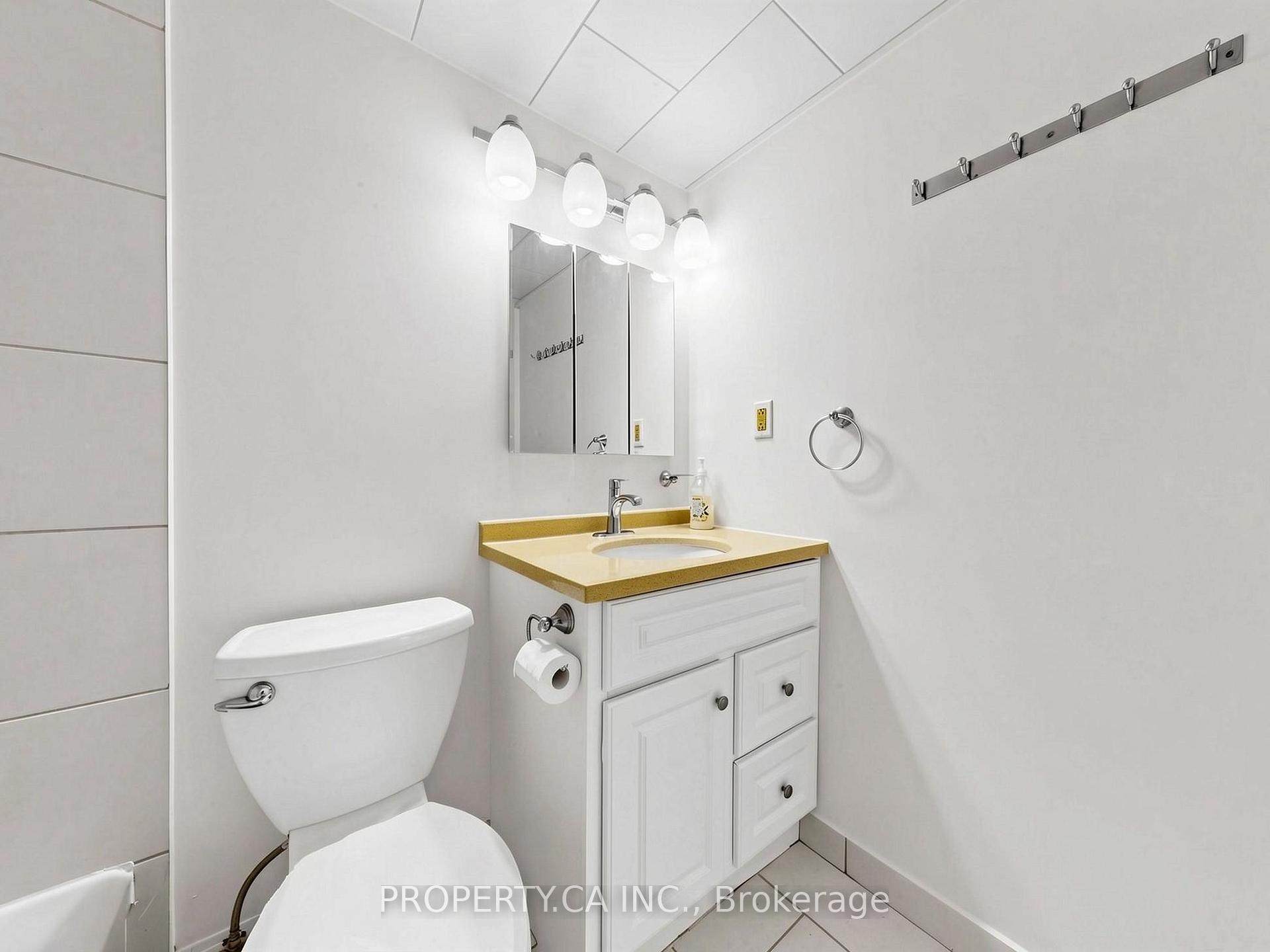 40 Homewood Avenue 316, Toronto Unit: 316