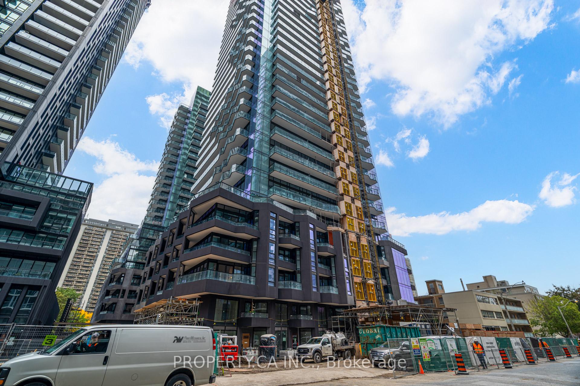 120 Broadway Avenue N714, Toronto Unit: N714