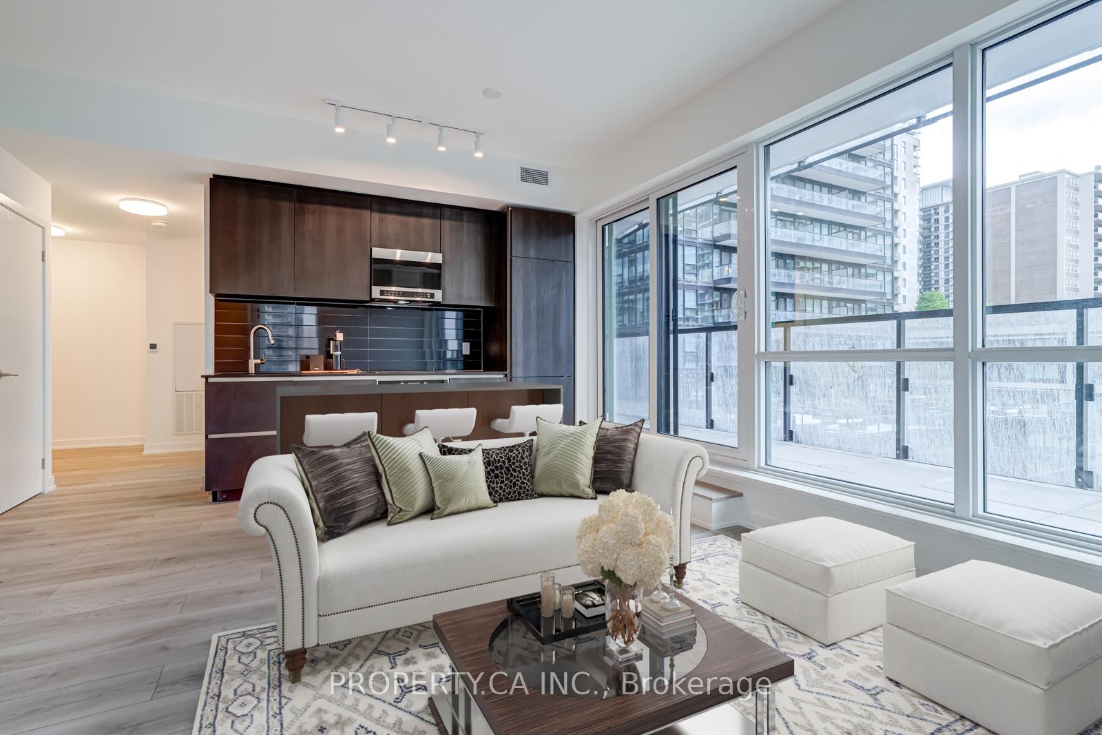120 Broadway Avenue N714, Toronto Unit: N714