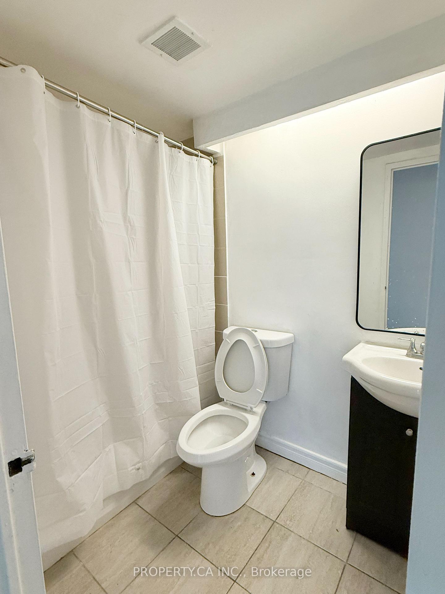 10 Parkway Forest Drive 411, Toronto Unit: 411