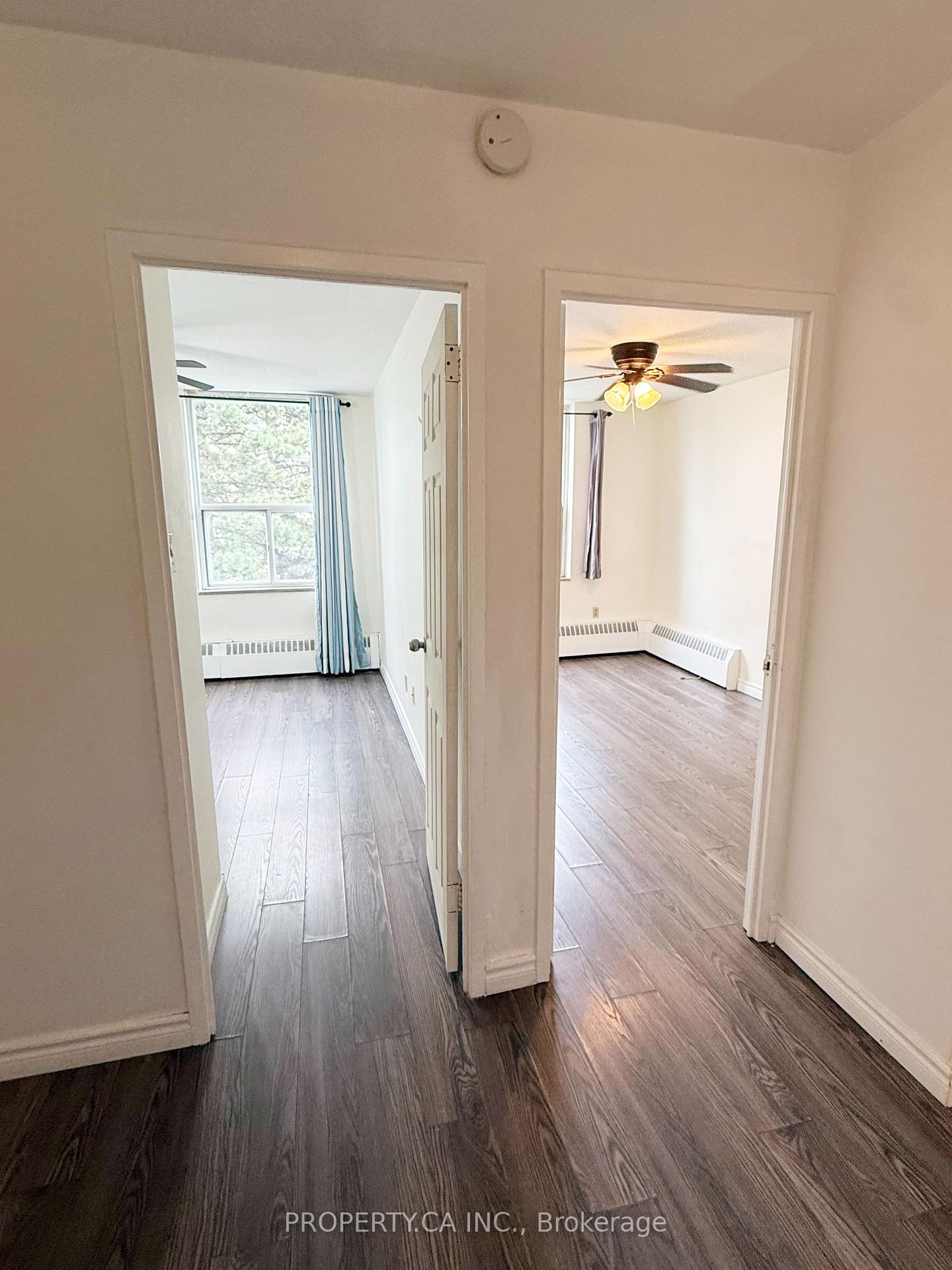 10 Parkway Forest Drive 411, Toronto Unit: 411