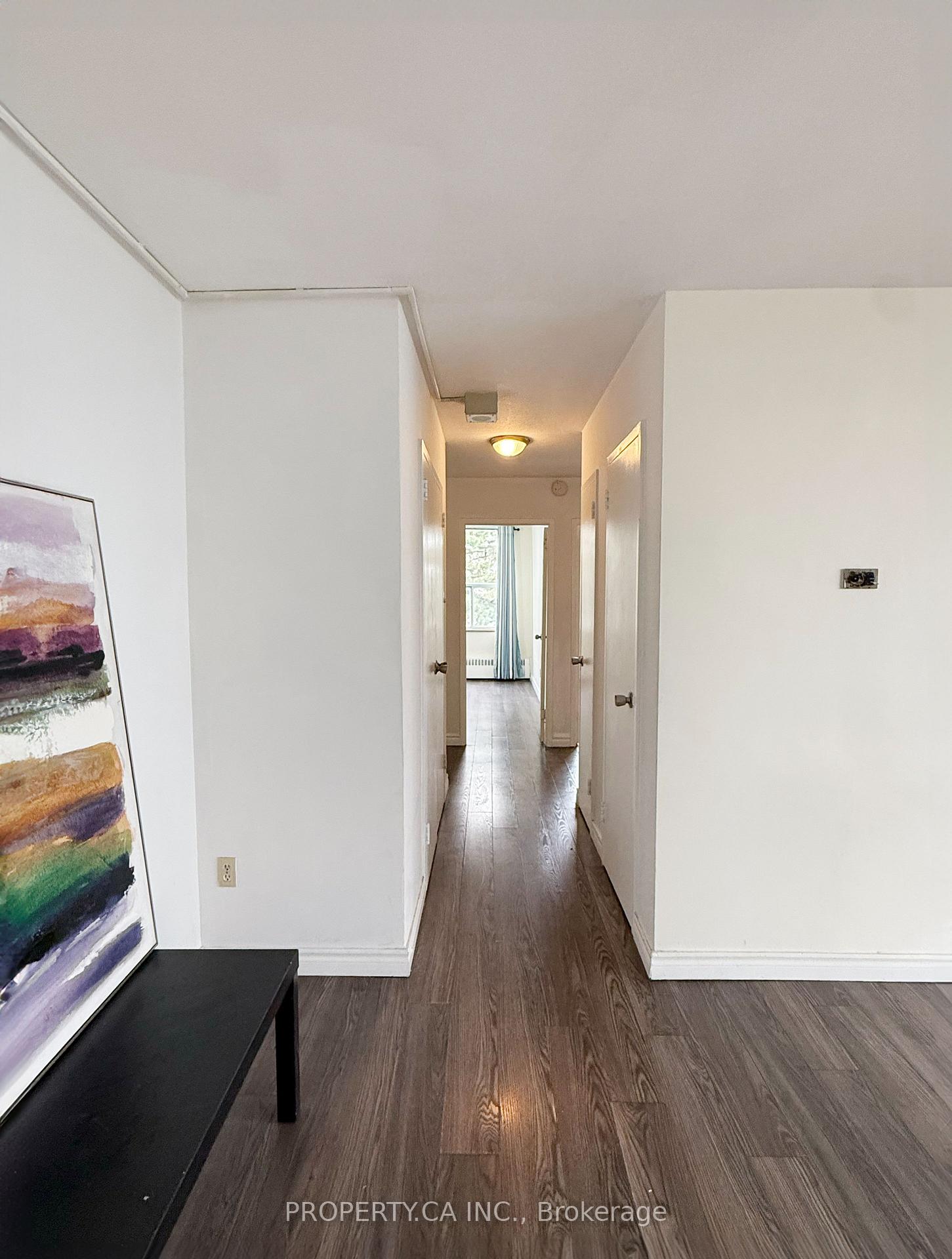 10 Parkway Forest Drive 411, Toronto Unit: 411