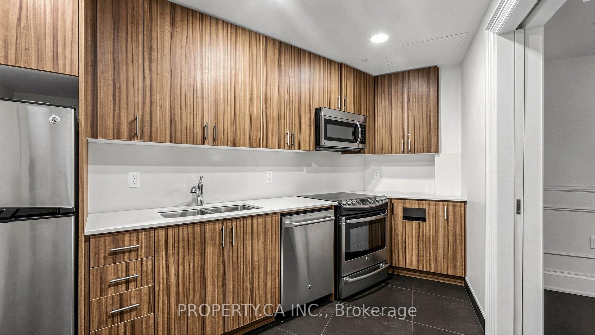 20 Bruyeres Mews 1202, Toronto Unit: 1202