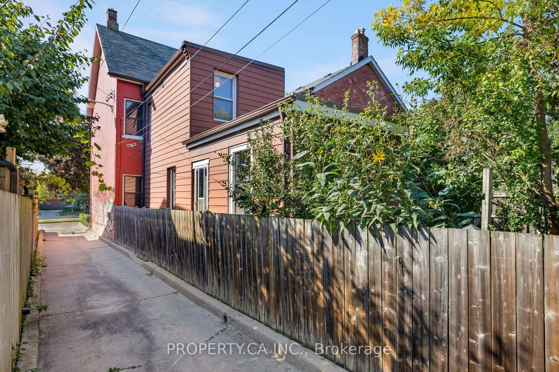 195 Shaw Street, Toronto