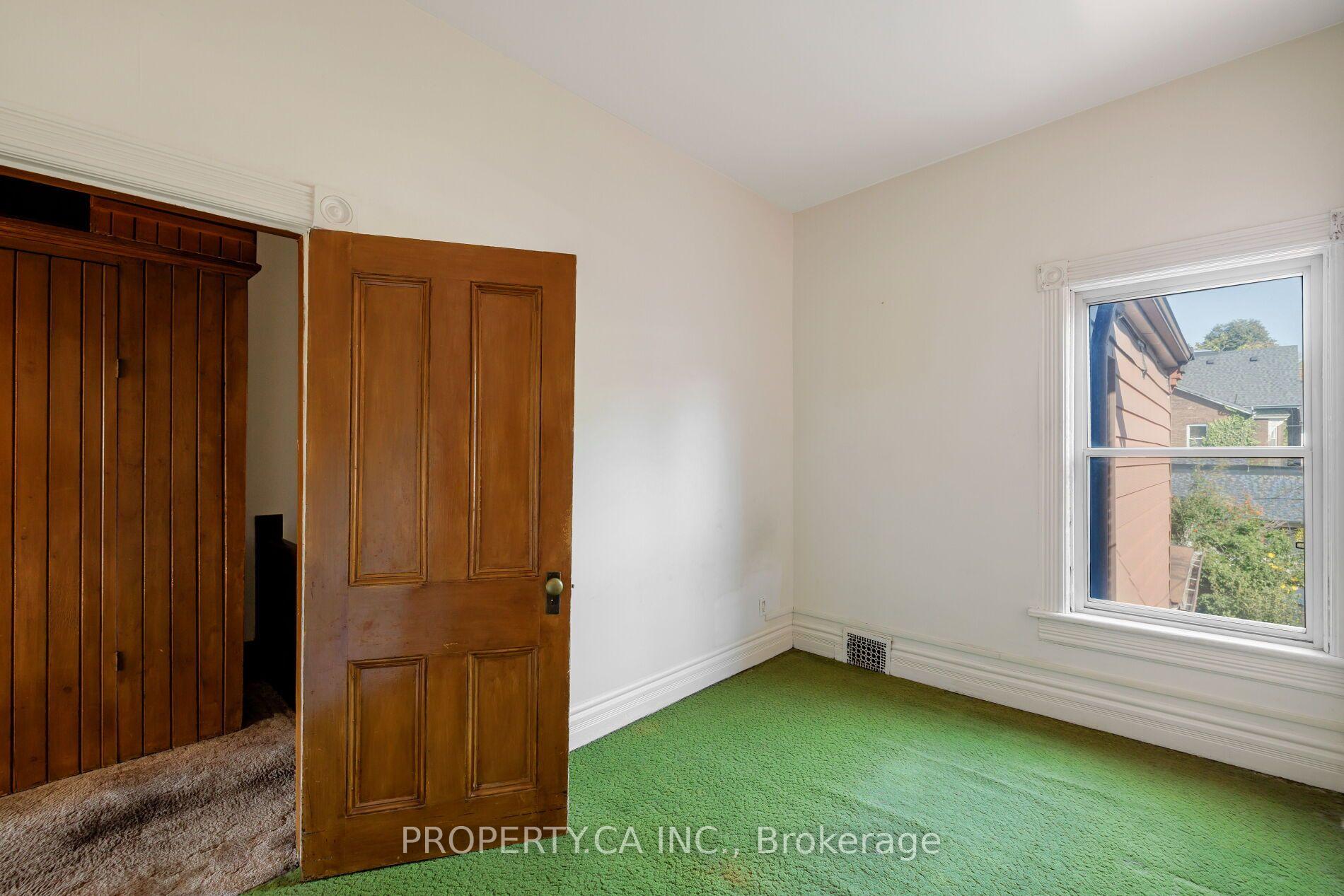 195 Shaw Street, Toronto
