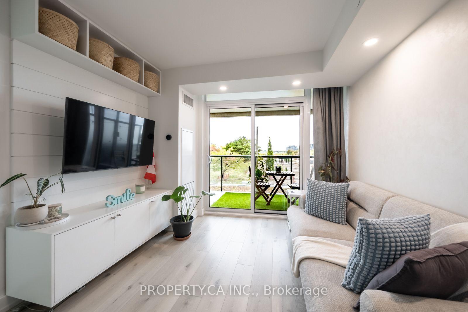 120 Varna Drive 412, Toronto Unit: 412