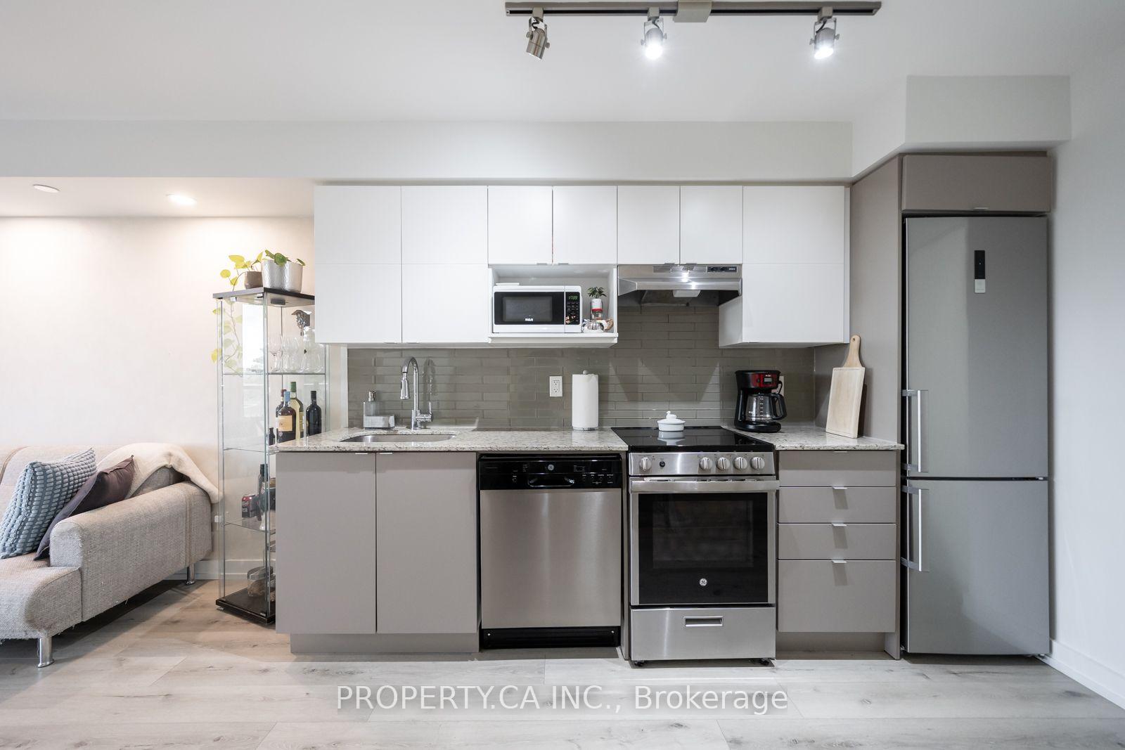 120 Varna Drive 412, Toronto Unit: 412