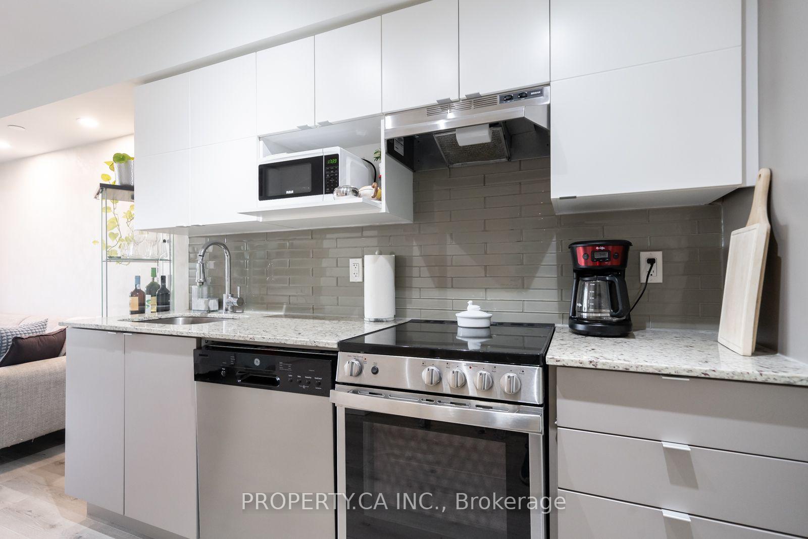 120 Varna Drive 412, Toronto Unit: 412