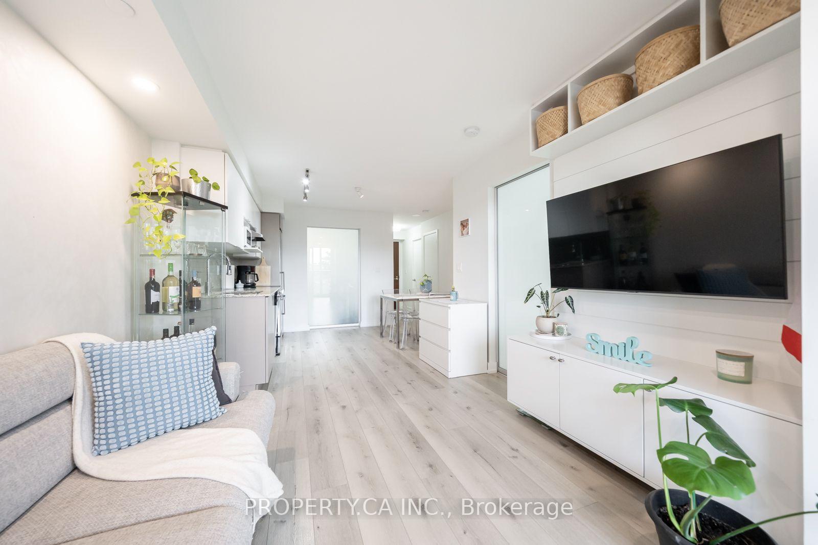 120 Varna Drive 412, Toronto Unit: 412