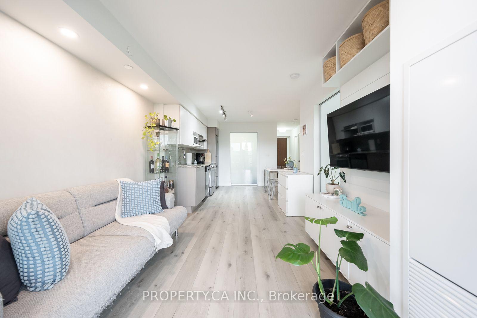 120 Varna Drive 412, Toronto Unit: 412