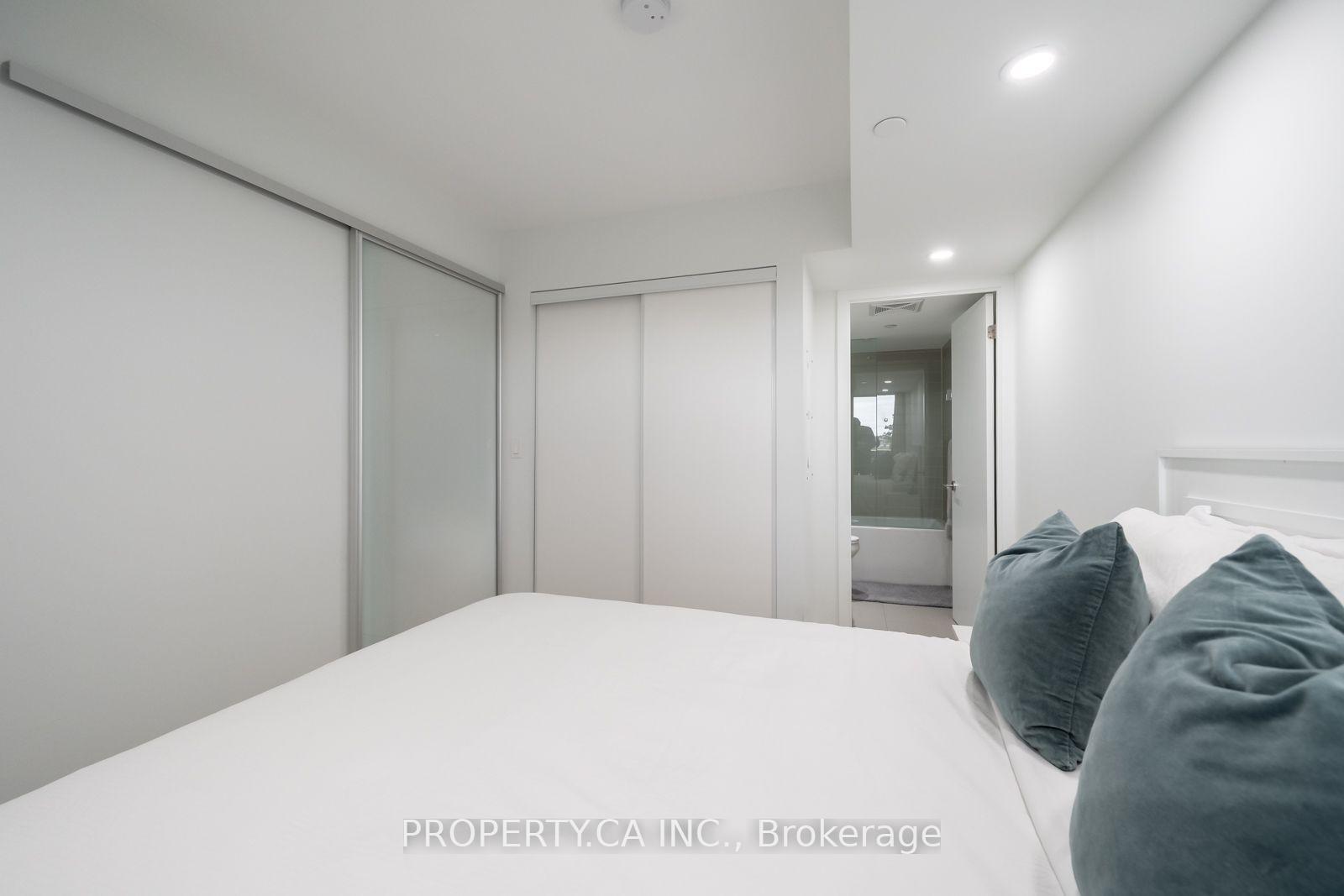 120 Varna Drive 412, Toronto Unit: 412