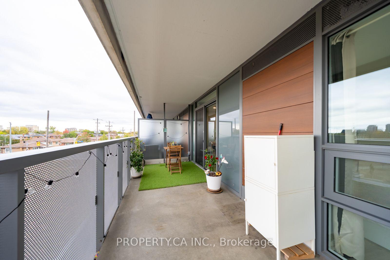 120 Varna Drive 412, Toronto Unit: 412