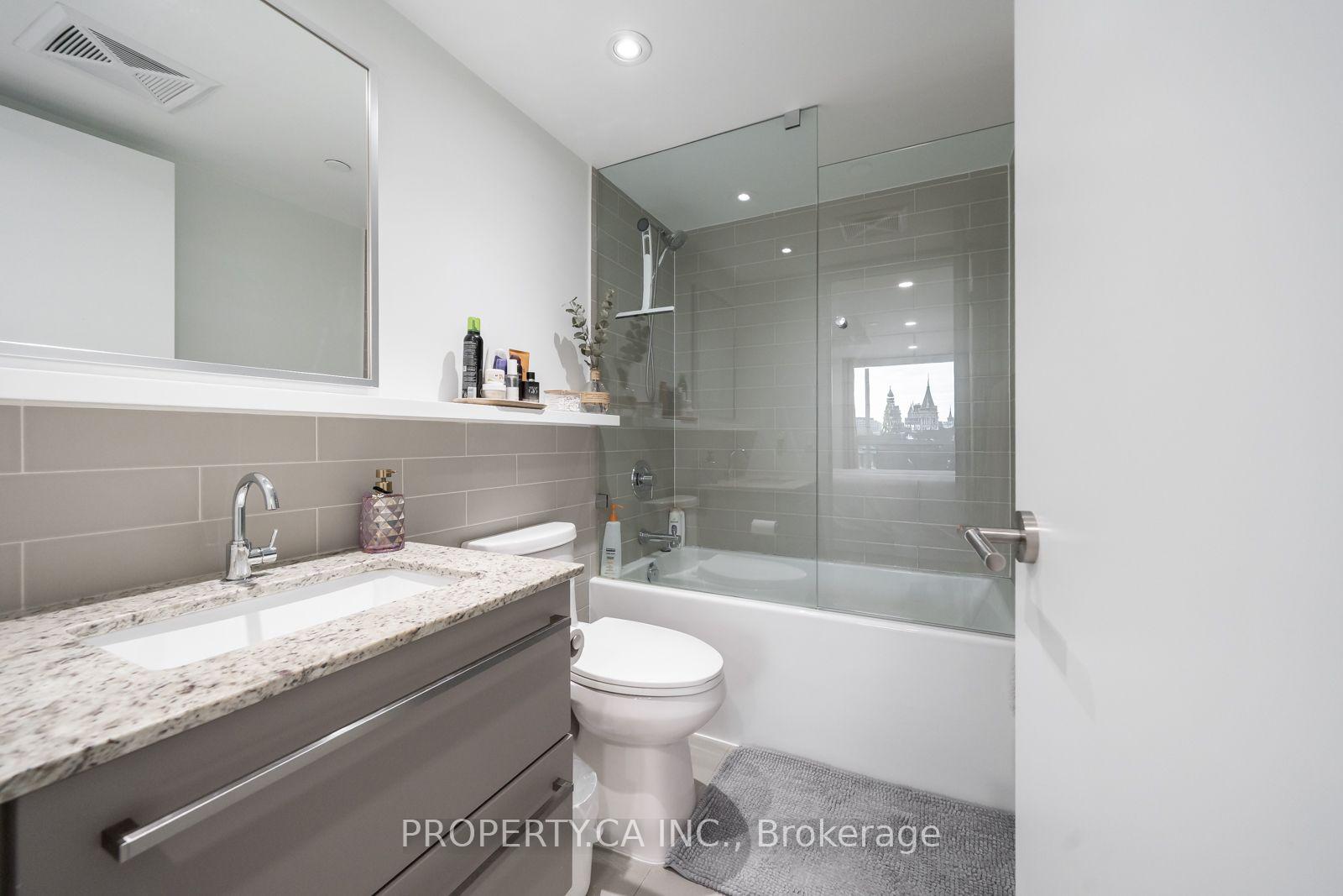 120 Varna Drive 412, Toronto Unit: 412