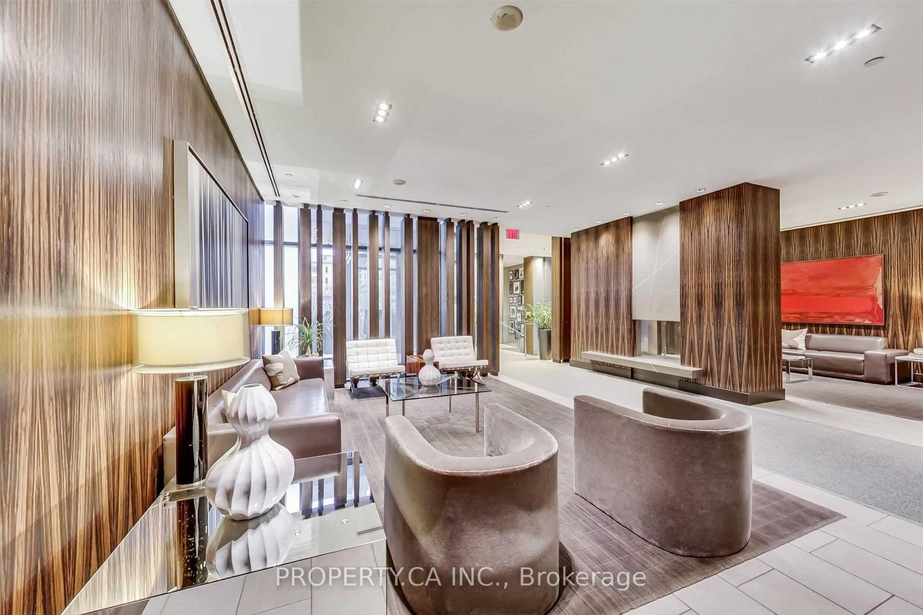 33 Lombard Street 303, Toronto Unit: 303
