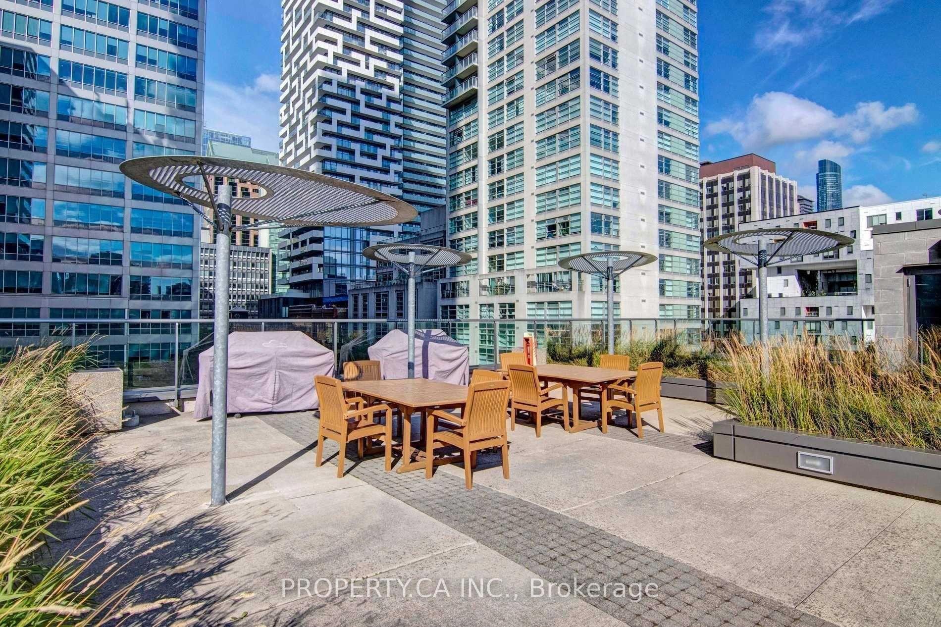 33 Lombard Street 303, Toronto Unit: 303