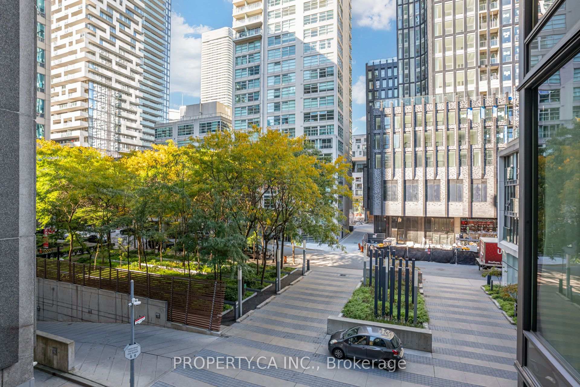 33 Lombard Street 303, Toronto Unit: 303