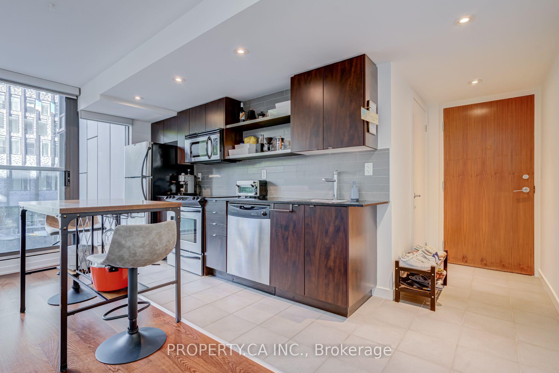 33 Lombard Street 303, Toronto Unit: 303