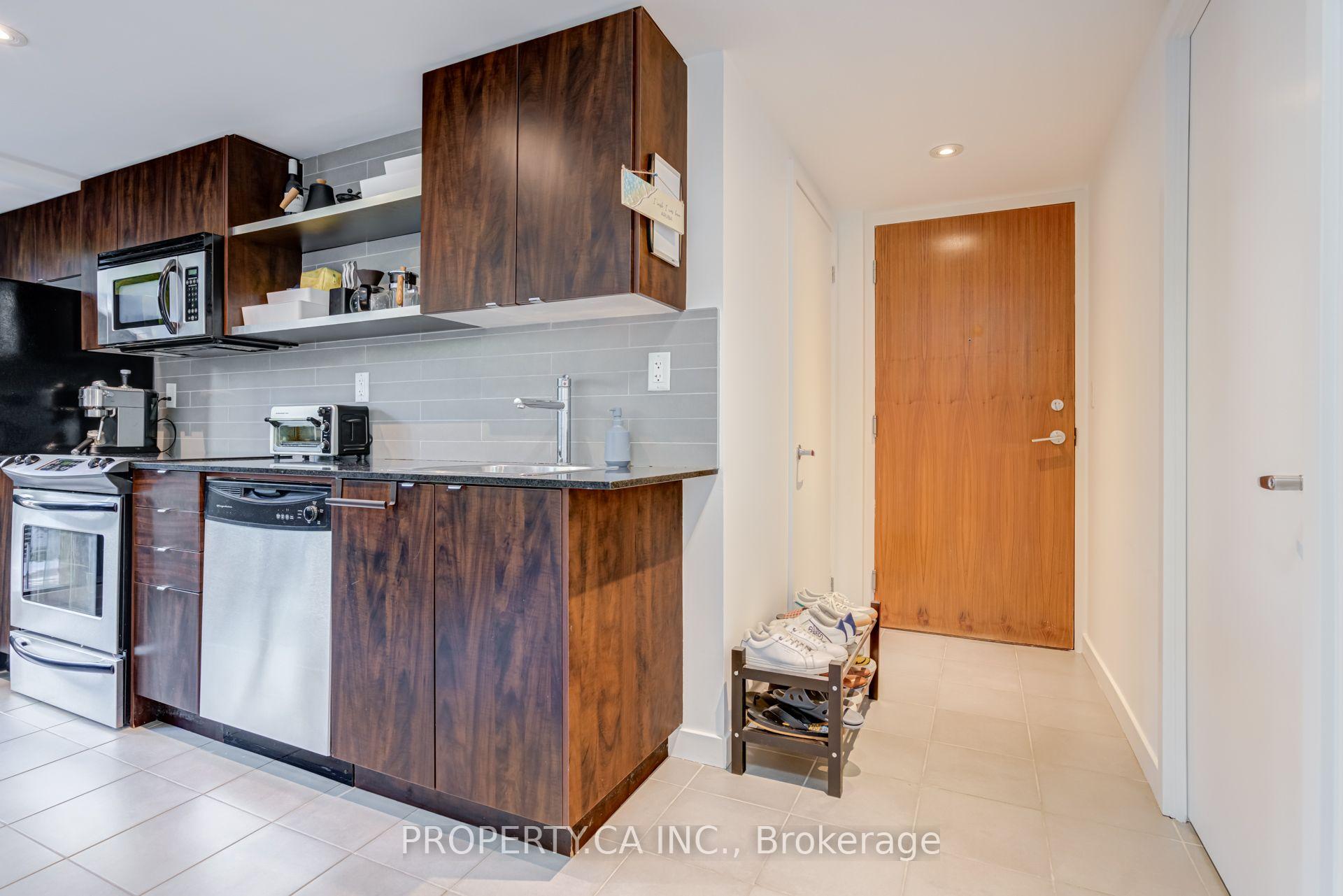 33 Lombard Street 303, Toronto Unit: 303