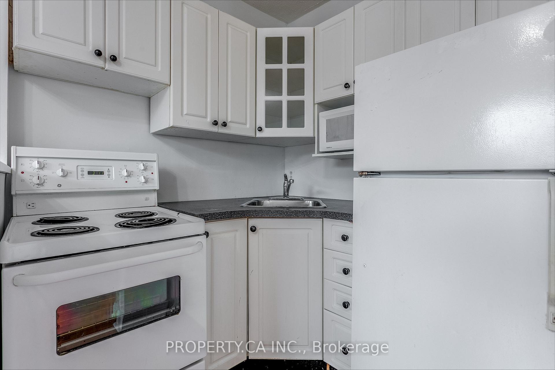 1011 Kingston Road 2nd Flr