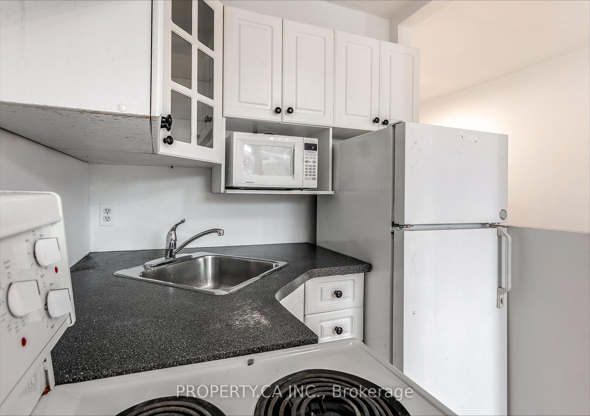 1011 Kingston Road 2nd Flr
