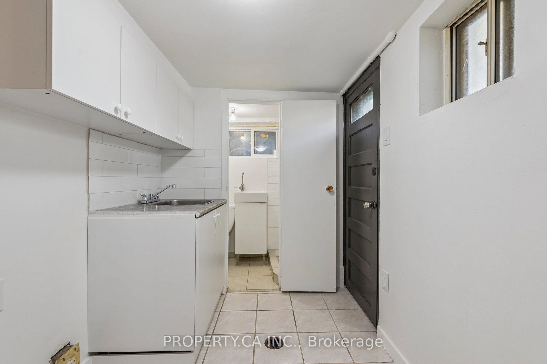 176 Gillard Avenue