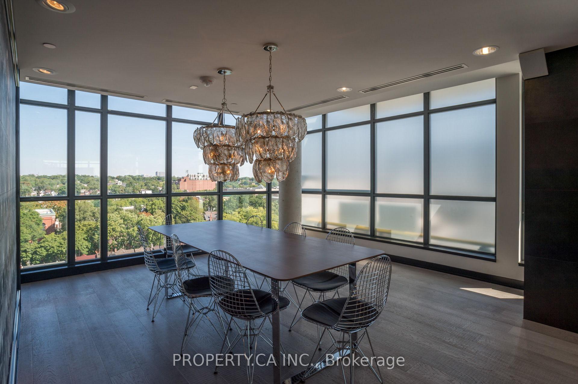 1190 Dundas Street E 305