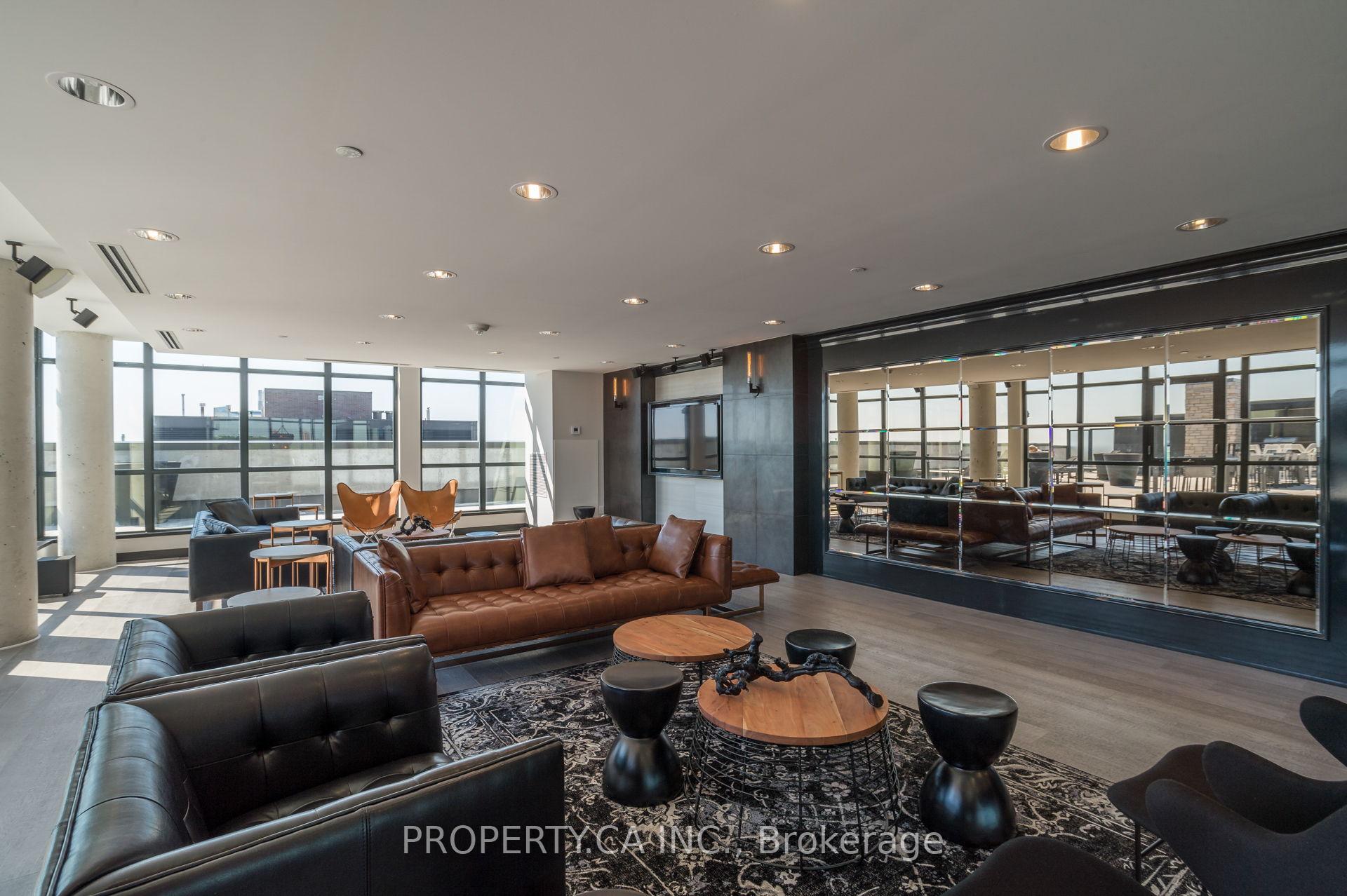 1190 Dundas Street E 305